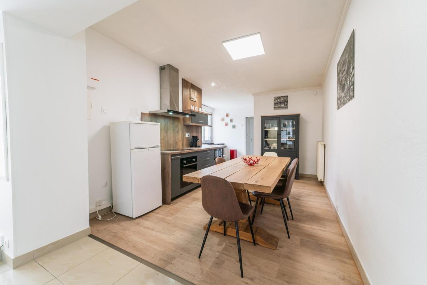 Ferienwohnung Le Gue Sourdeau: 150M² 5 Min From Futuroscope Chasseneuil-du-Poitou Exterior foto