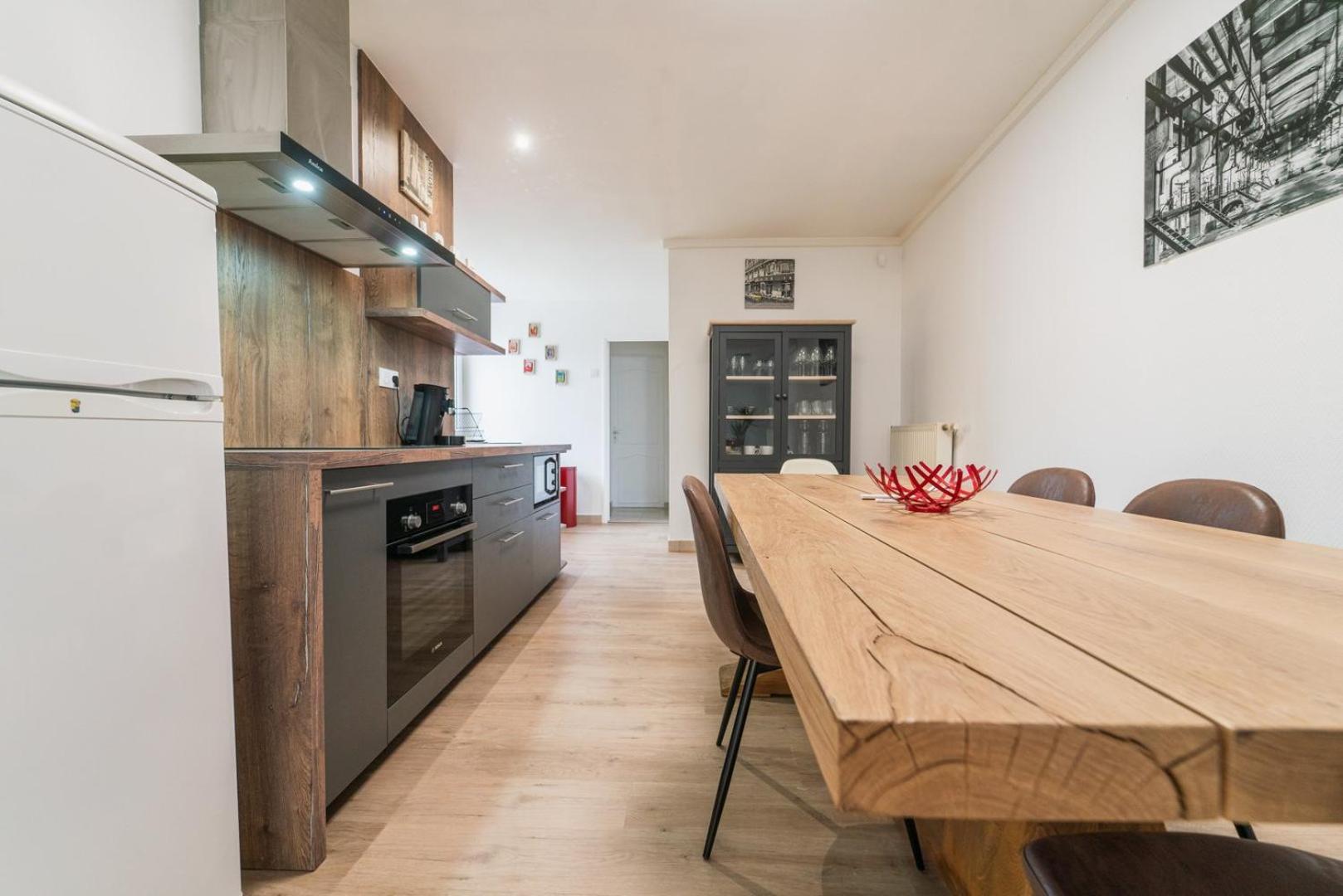 Ferienwohnung Le Gue Sourdeau: 150M² 5 Min From Futuroscope Chasseneuil-du-Poitou Exterior foto